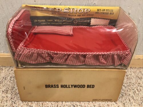 Vintage Barbie Size Brass Doll Bed Debbie Toy Corp Ny Usa 12 1/2”x6” Tammy Mitzi