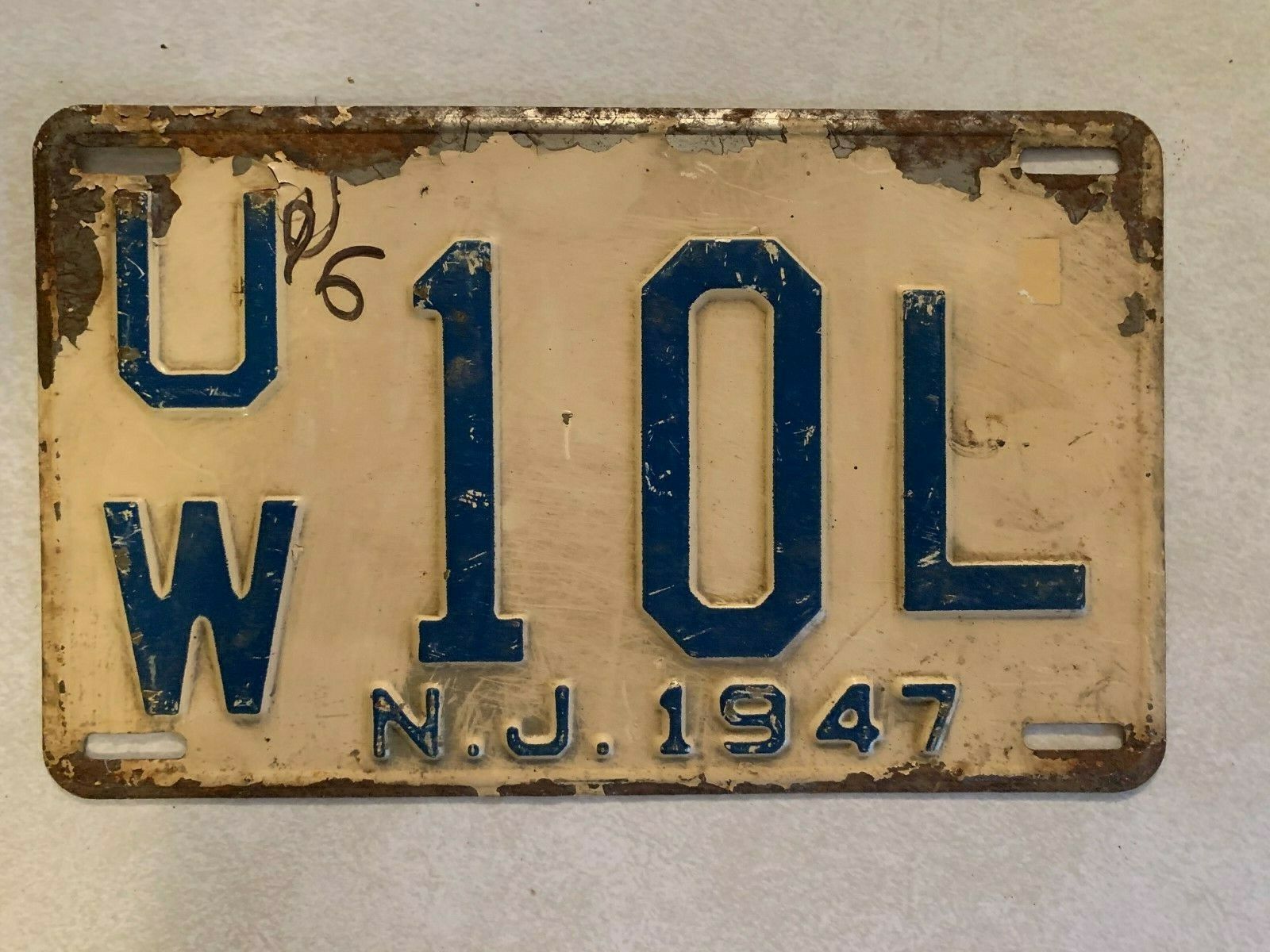 Vintage 1947 NJ New Jersey License Plate UW 10L Metal